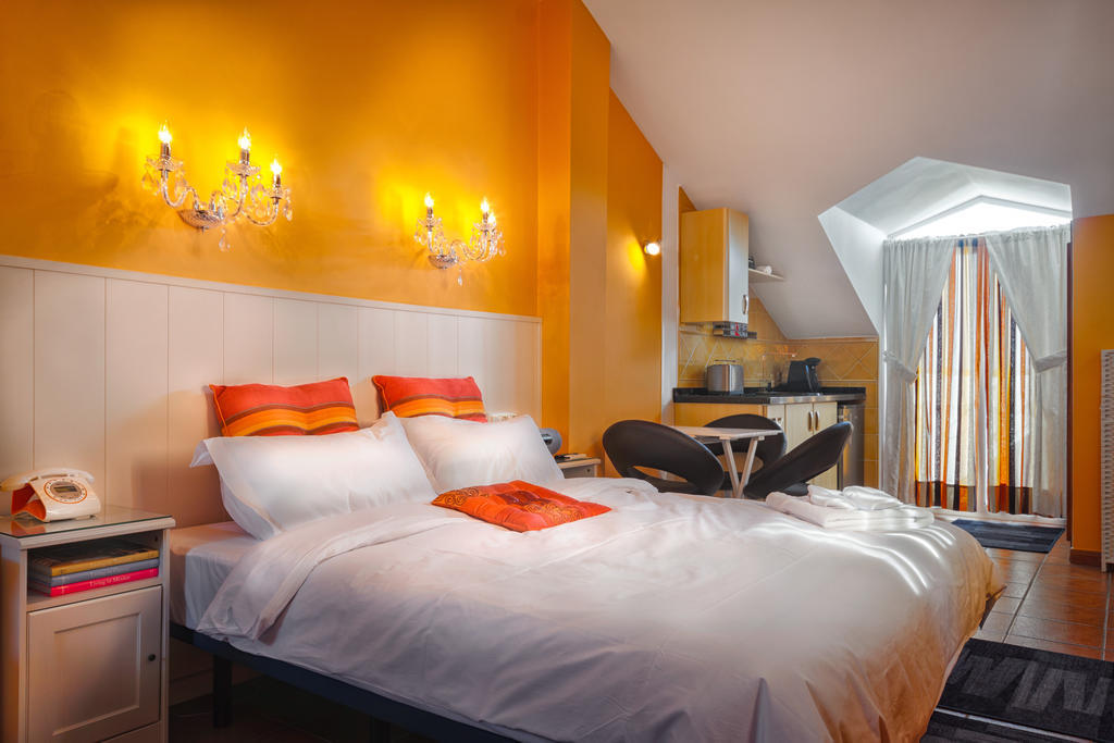 Boutique Hotel Pueblo 베날마데나코스타 객실 사진